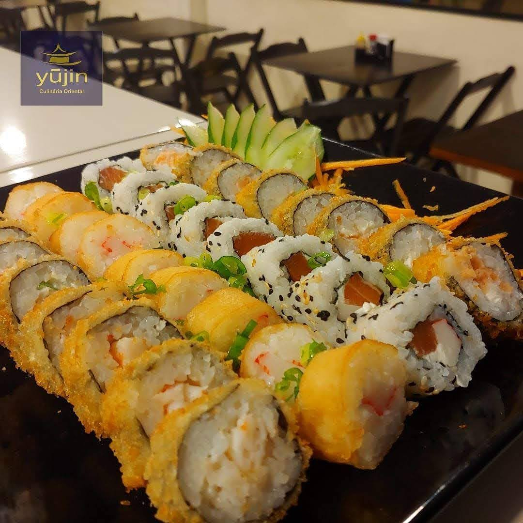 10 Cariocas salmão 10 Cariocas Kani 10 Harumaki Kani 10 Uramaki Especial