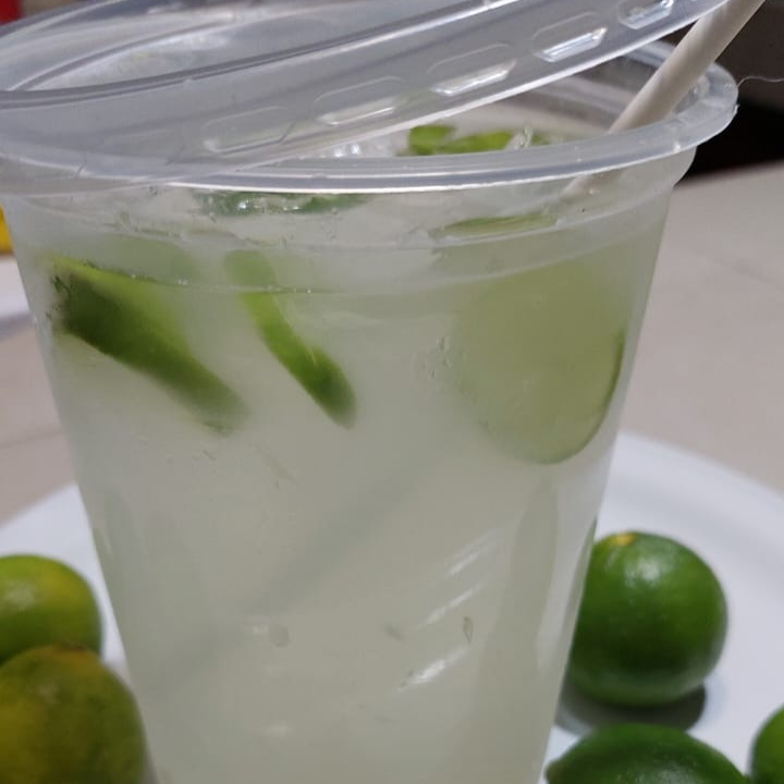 AGUA DE FRUTAS DE TEMPORADA 1 LITRO