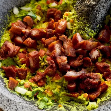 Guacamole con Chicharron de la Ramos