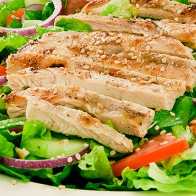 Ensalada con Pechuga Asada