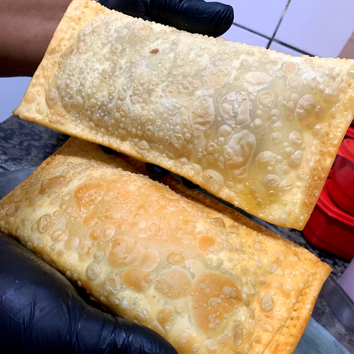 Frango, queijo e milho. Serve 1 pessoa