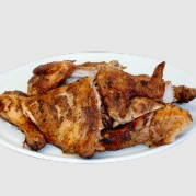 1 Pollo Mediano (incluye 8 Tortillas + 2 Salsas)
