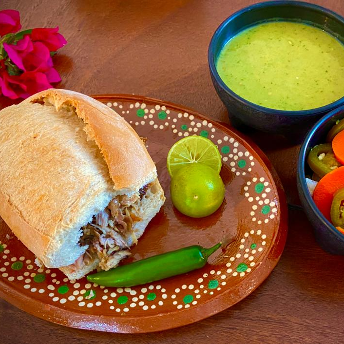Combo Torta de Surtida + 2 Tacos de Surtida
