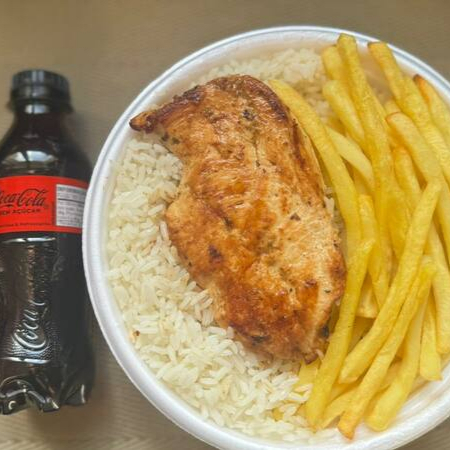Marmita com delicioso filé de frango grelhado acompanhado de arroz branco, feijão e batatas fritas. Acompanha refrigerante pet Coca Cola Zero sem açúcar bem gelado. Marmita indicada para 01 pessoa. Serve 1 pessoa (400g)