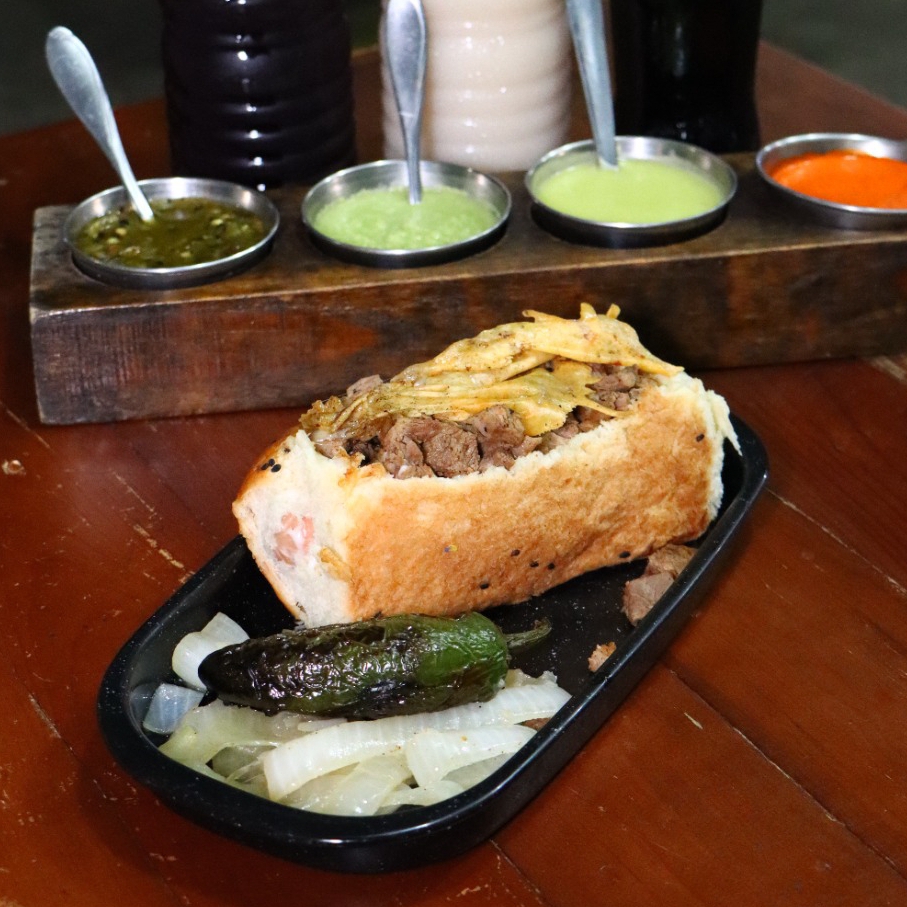 Hot Dog de Carne Asada