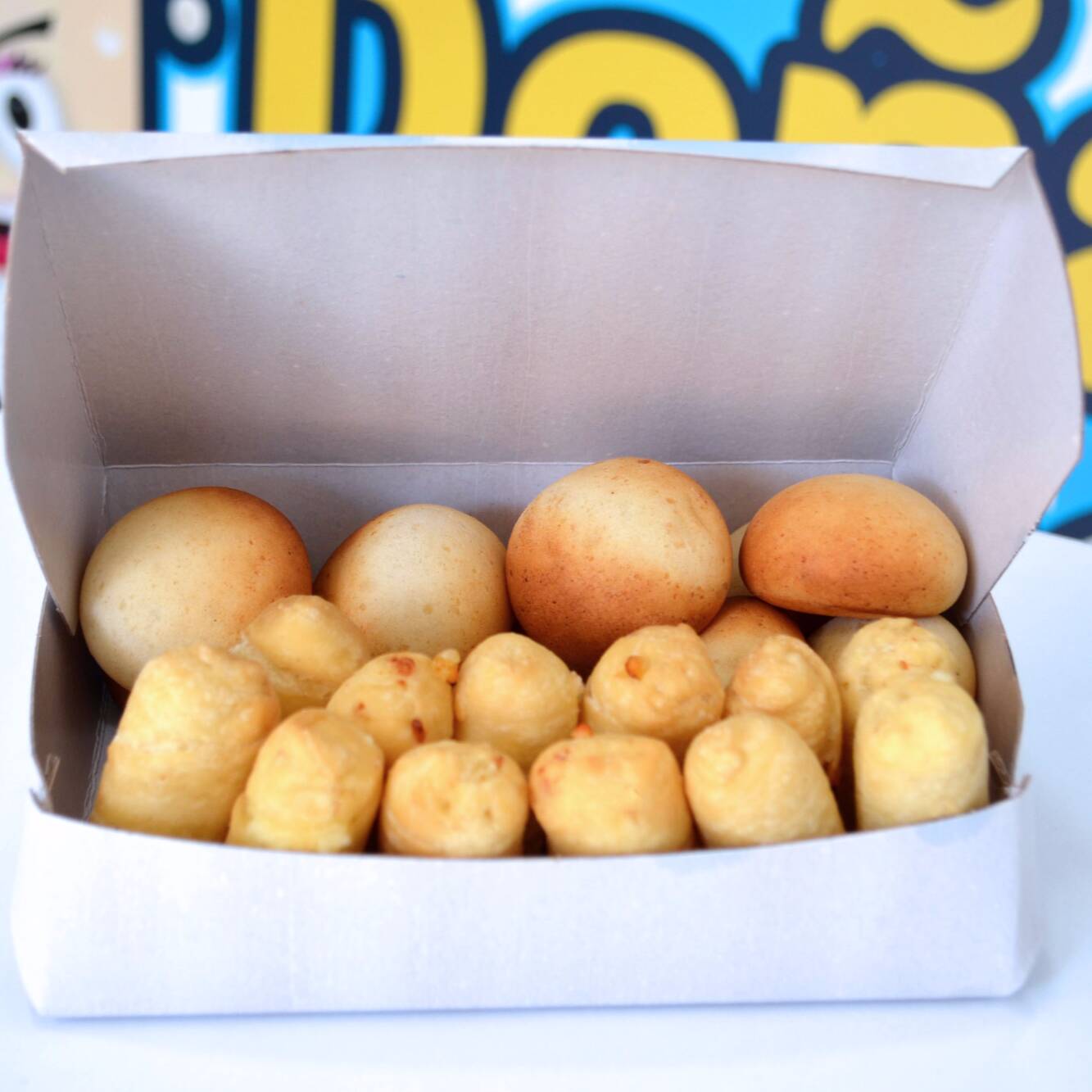 12 Pandebonos Más 12 Deditos