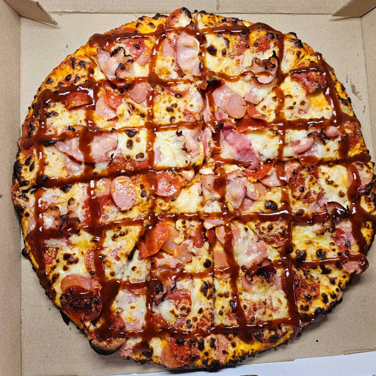 Pizza Familiar 3 Meat & Bbq