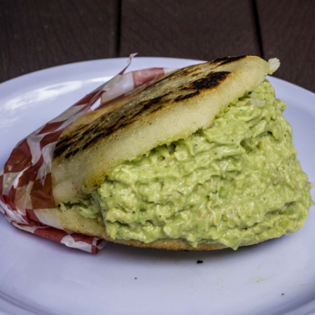 Arepa Reina Pepiada