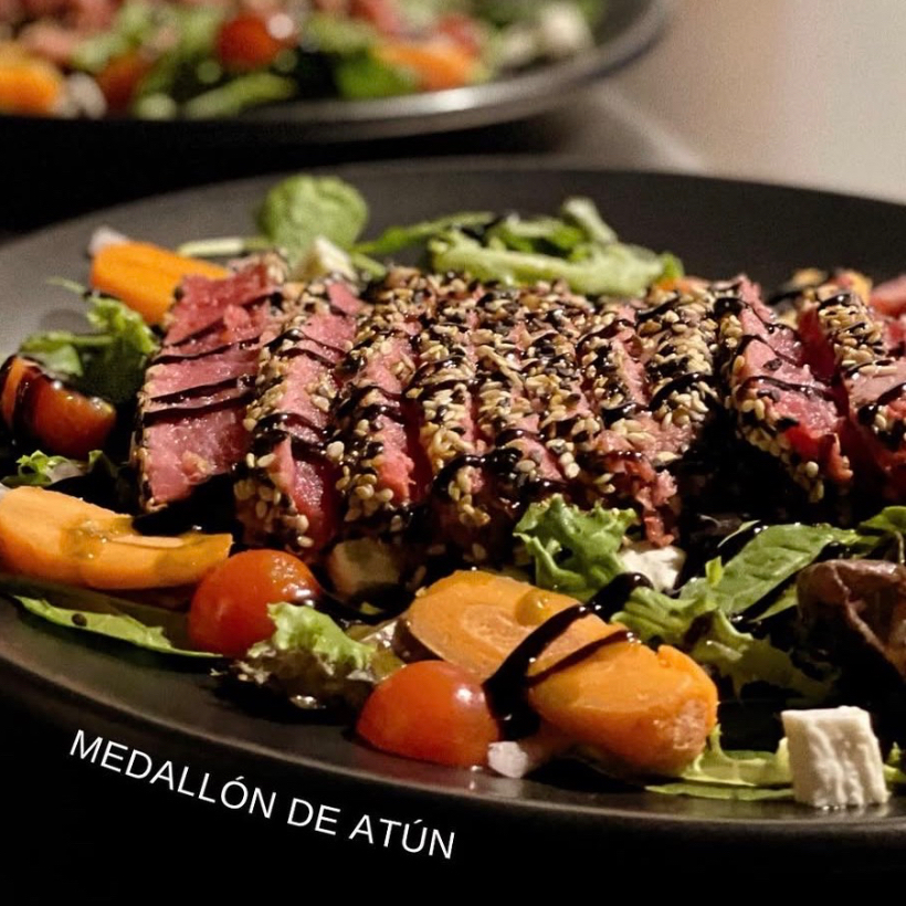 Filete de Atún en Costra de Ajonjolí