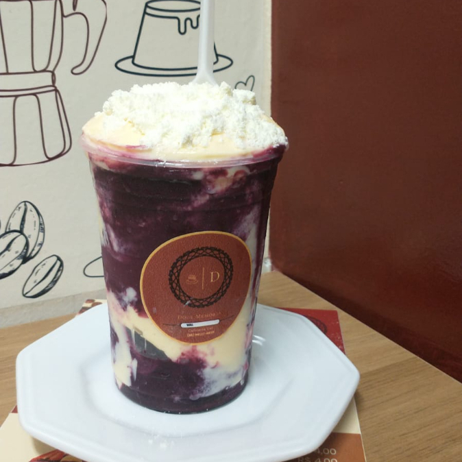 Açaí com Leite Condensado + Leite em Pó + Mousse De Morango 400 Ml