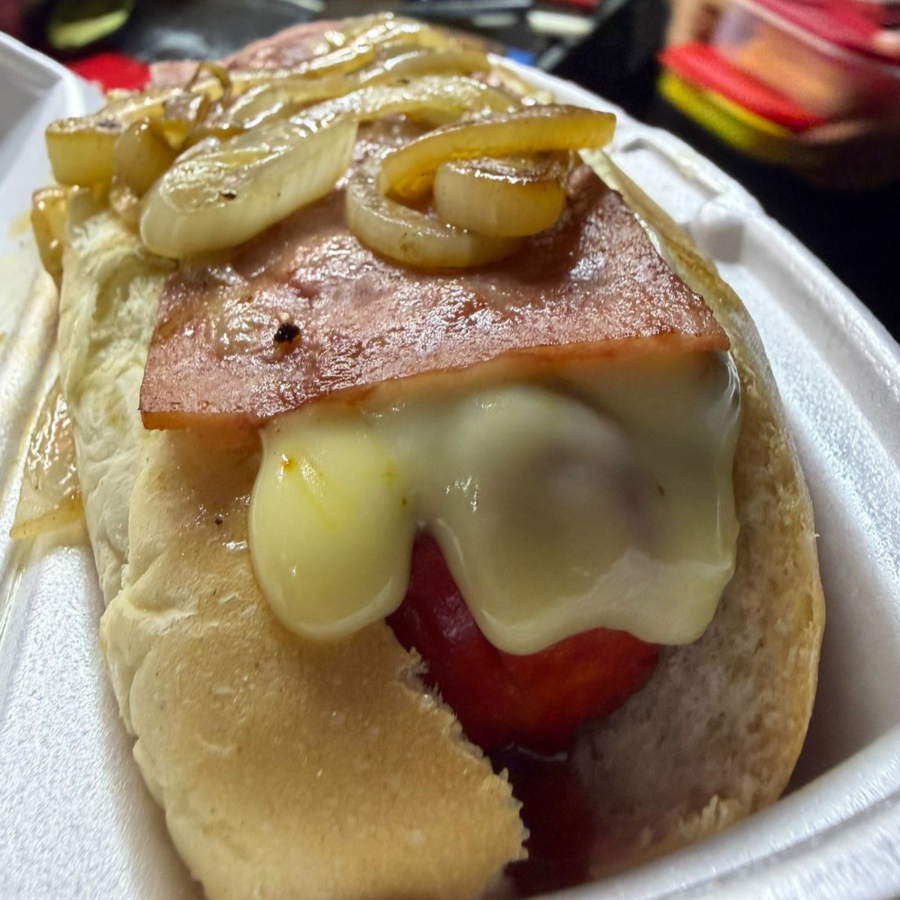 HOT-DOG ARGENTINO CON QUESO