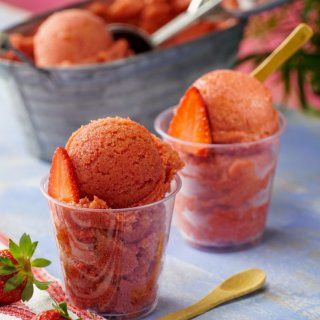 Nieve de Fresa 10oz