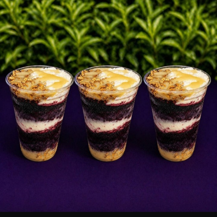 3 copos de açai de 550ml, com direito a 3 adicionais gratuito a sua escolha
Colocar os adicionais da sua escolha na observação do pedido