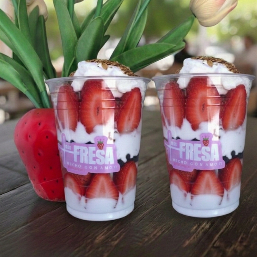 2 Fresas Medianas 12OZ