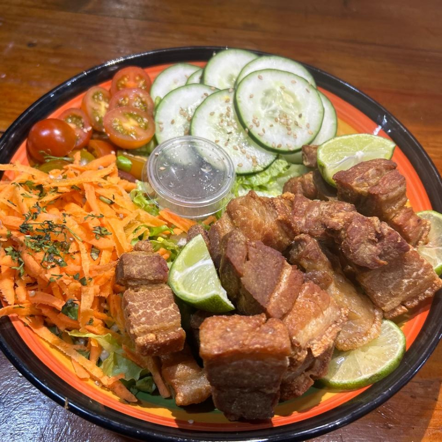 Bowl de Chicharrón Crocante con Vegetales