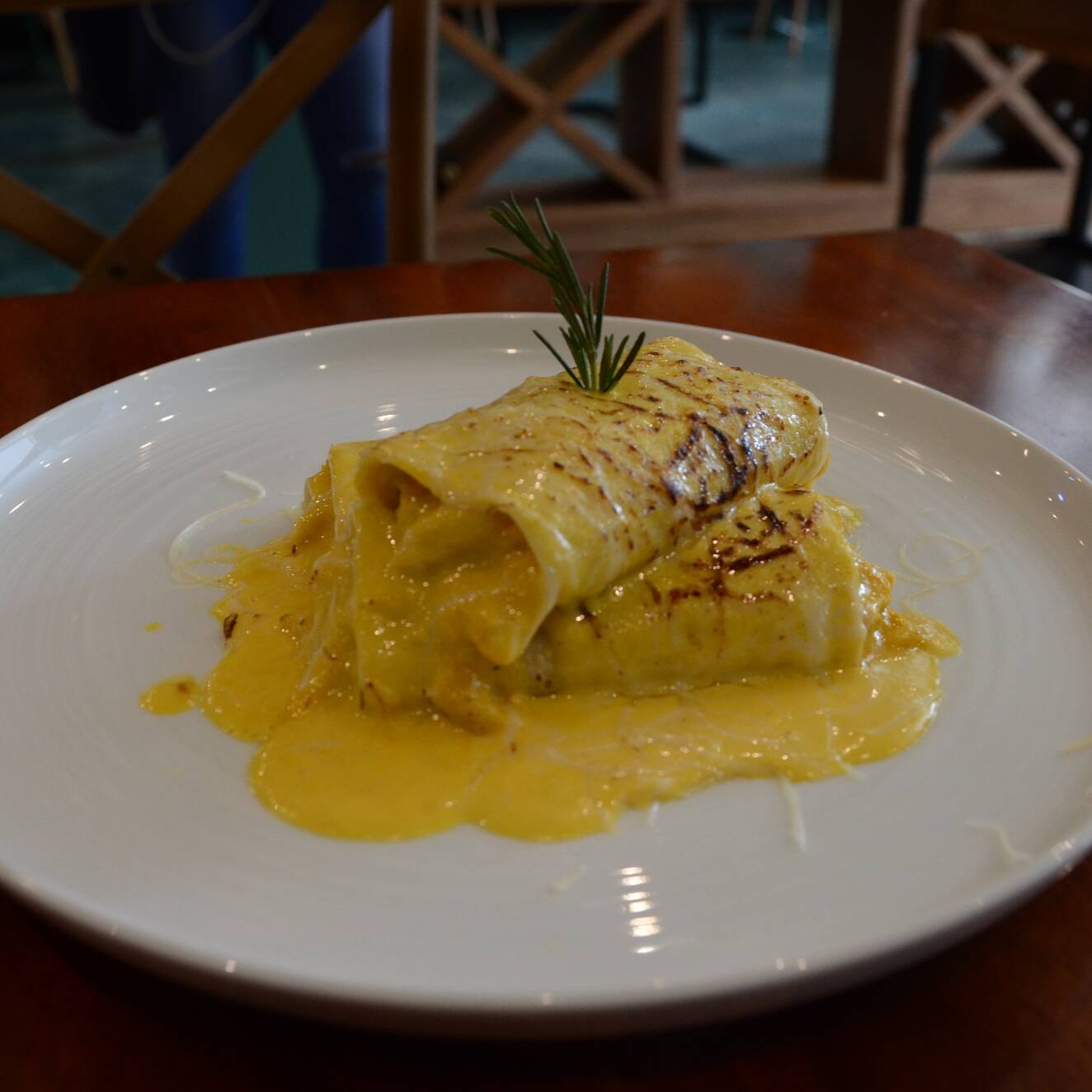 Canelones a los Cuatro Quesos con Ragú