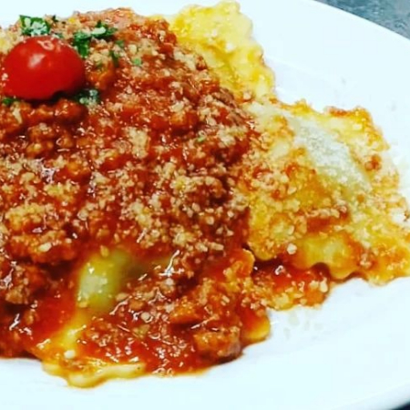 RAVIOLIS ALLA BOLOÑESA