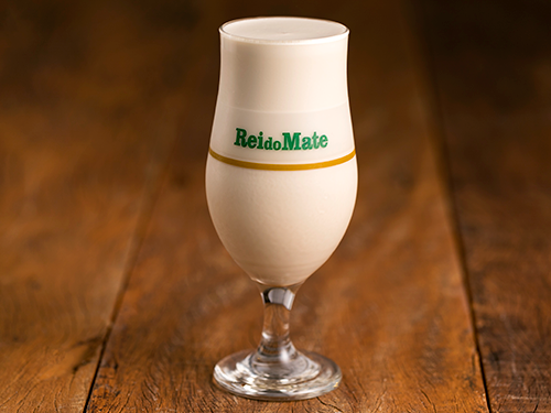 Nosso delicioso Mate batido com leite.