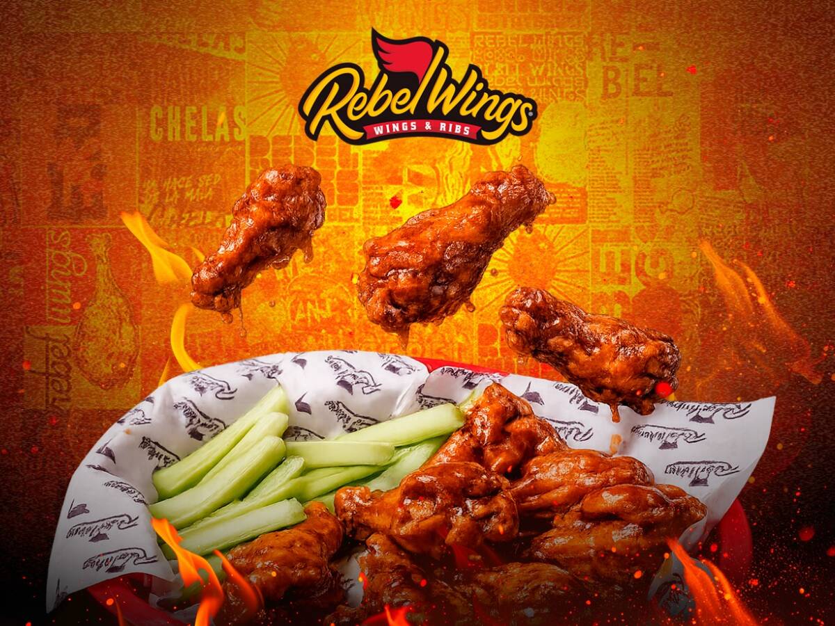 Rebel Wings (Paseo)