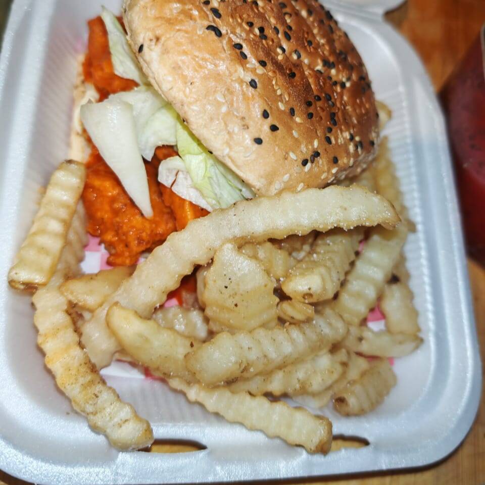 Travis Scott con Papas Fritas y Soda