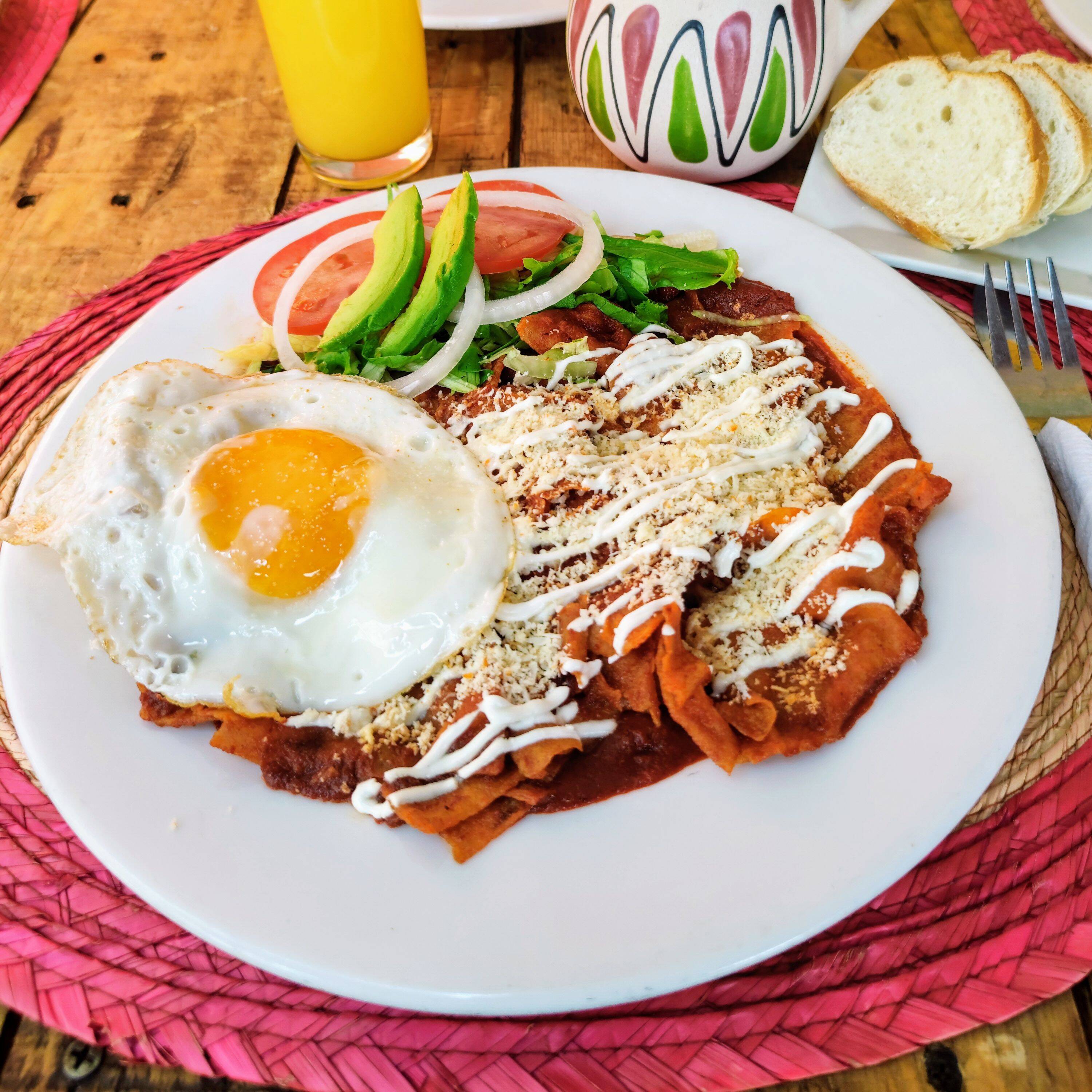 Chilaquiles en Salsa Roja