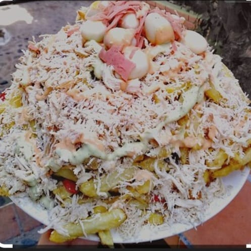 SALCHIPOLLO PARA 3 O 4 PERSONAS