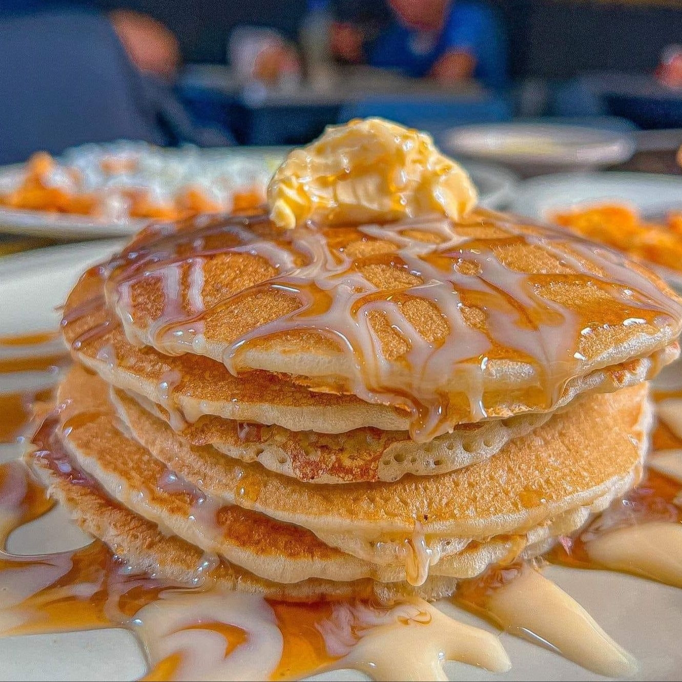 8 Hot Cakes.