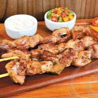 Espeto de Costelinha de Porco pesando 105 gramas