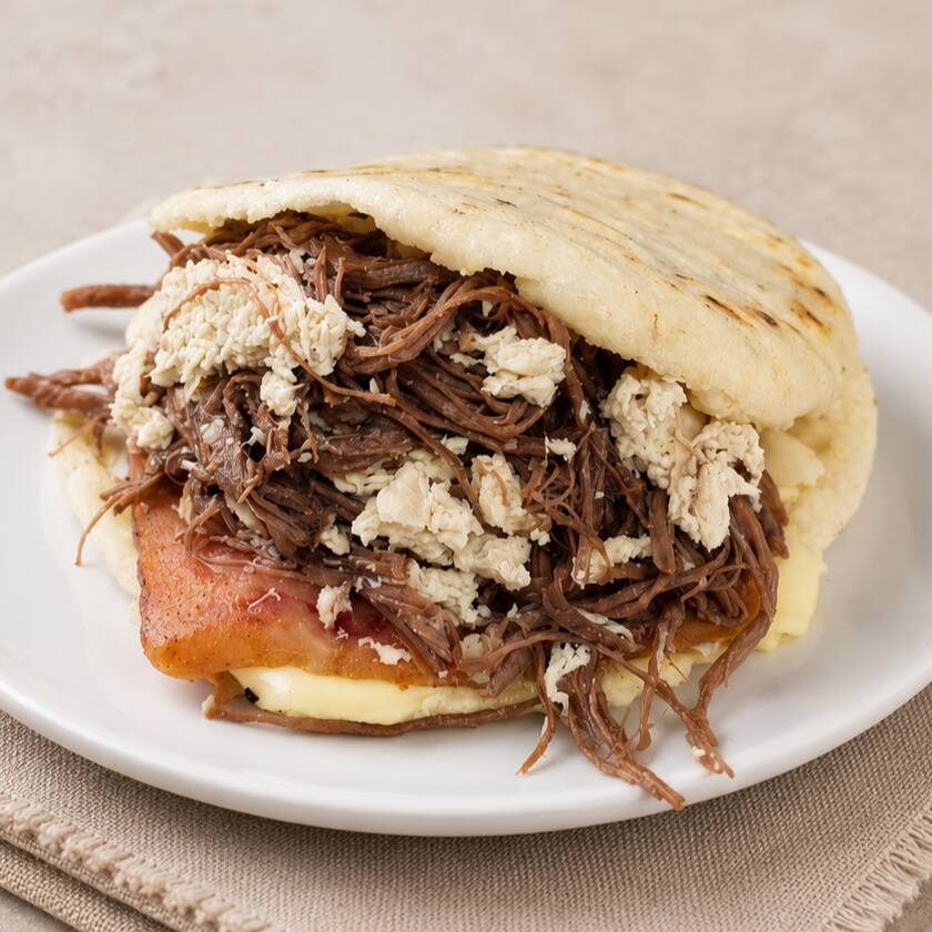 Arepa Rellena Mixta Especial