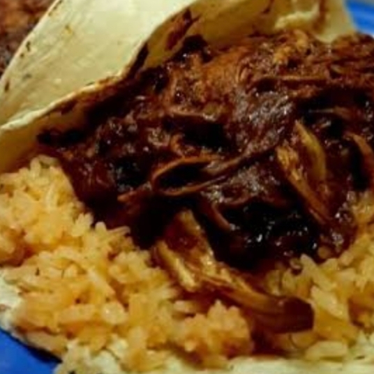 Acorazado de Mole con Pollo