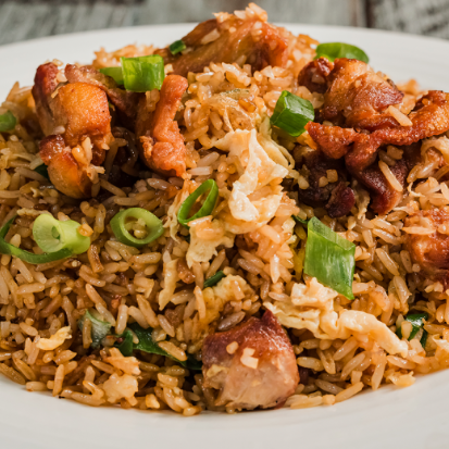 Arroz Chaufa con Pollo en Trozos