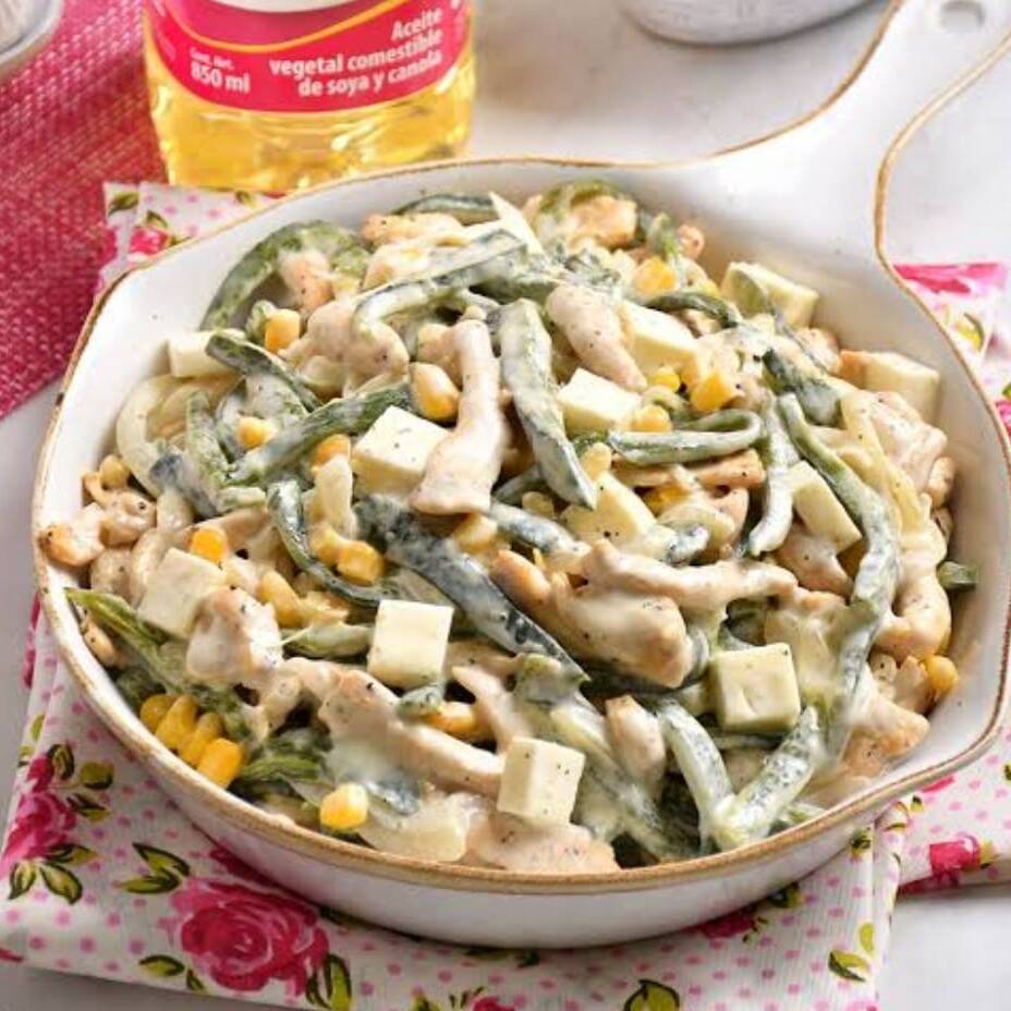 Pollo con Rajas ala Crema
