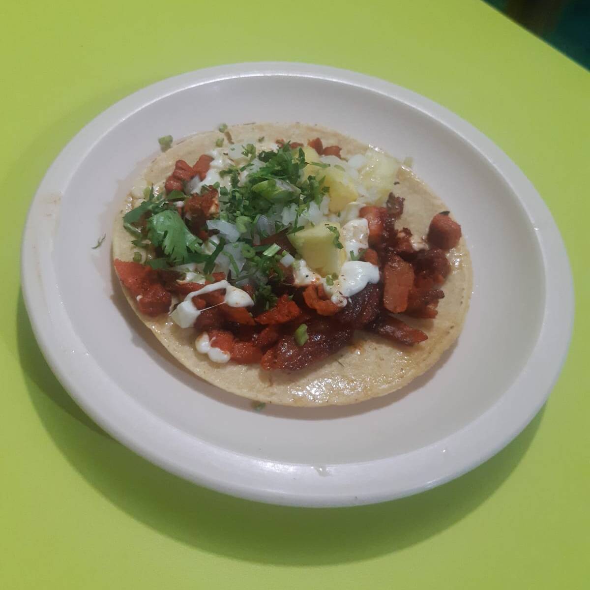 Taco de Pastor con Quesillo