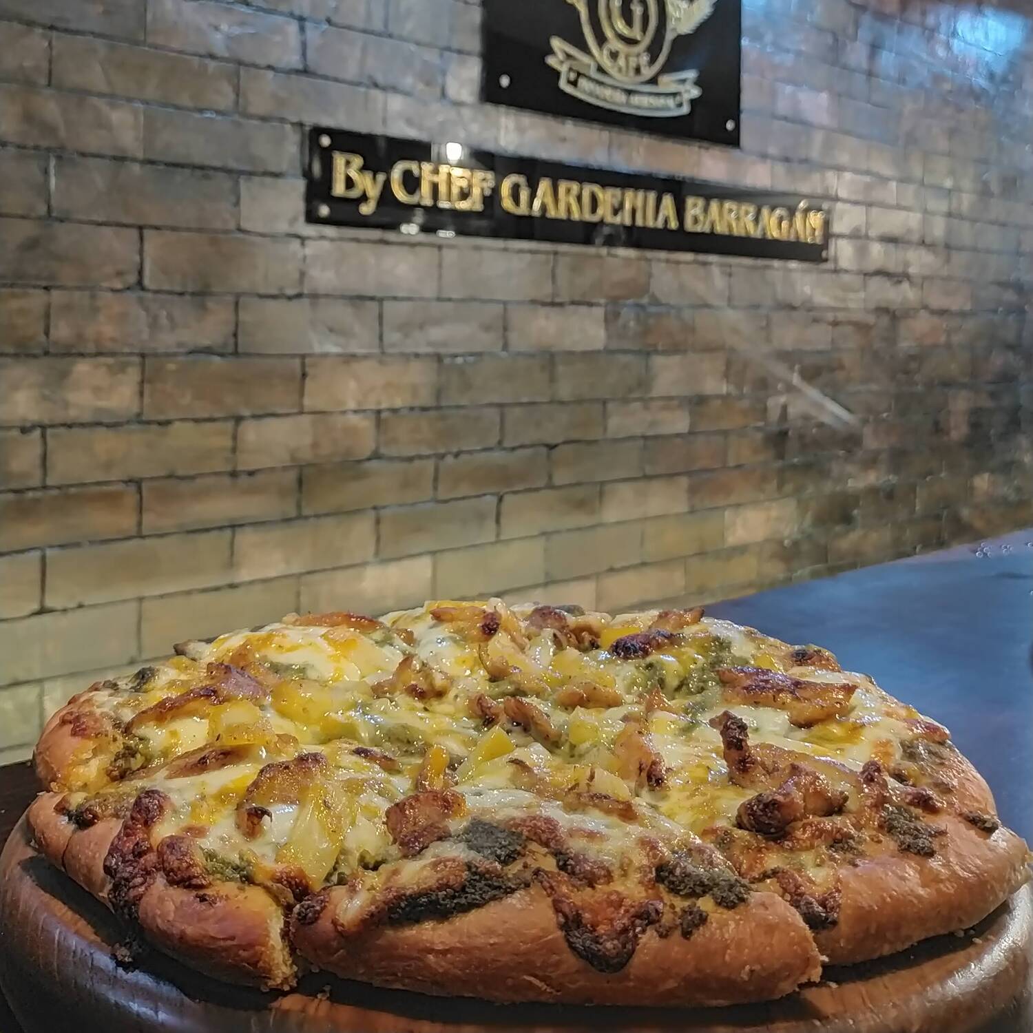 Pizza Tropicana