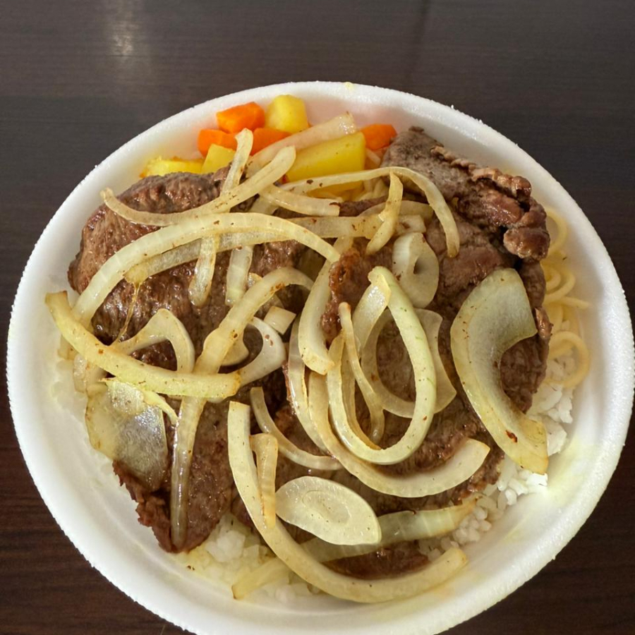 Arroz, feijão, macarrão, salada, bife e refri 350ml grátis