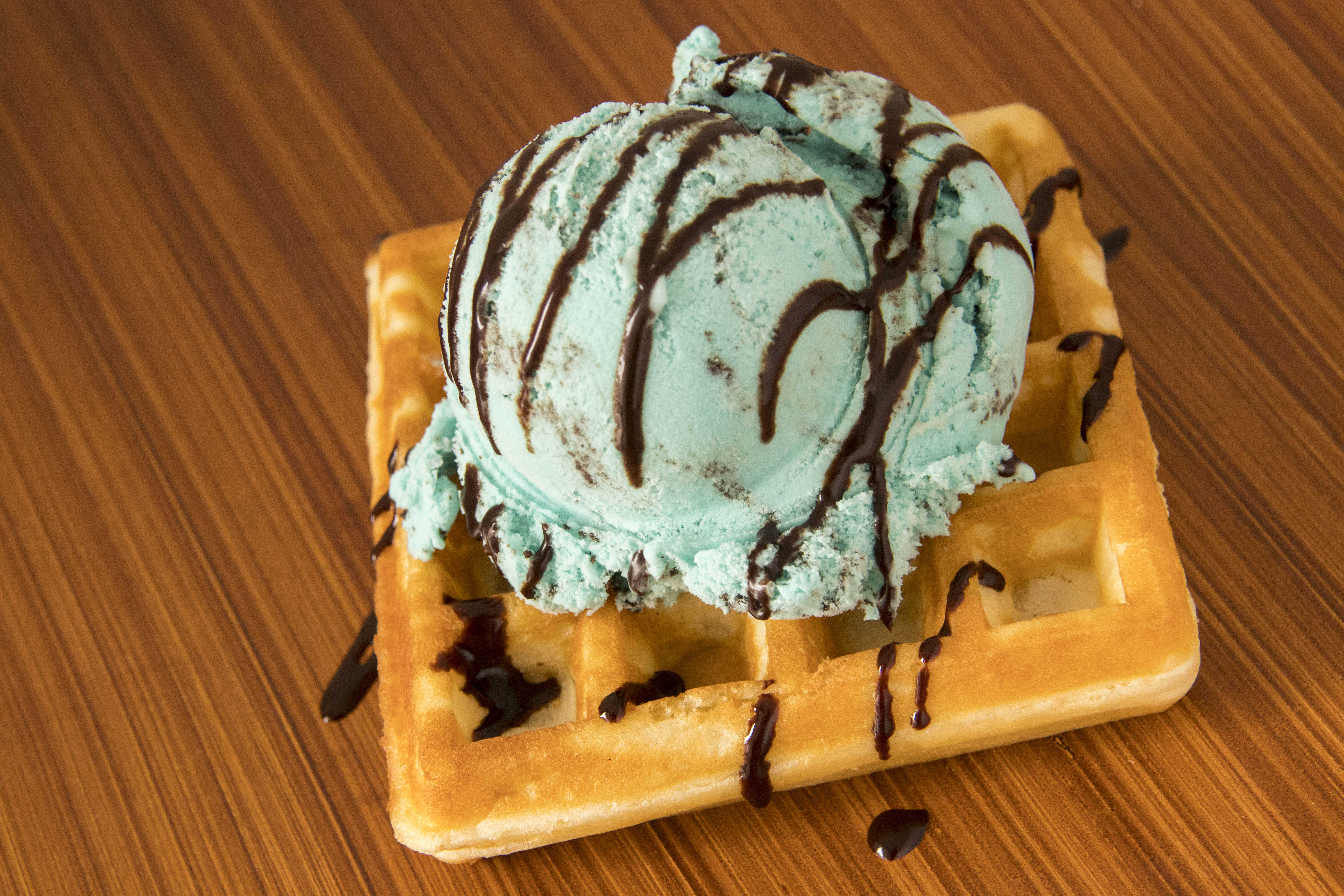 Waffle con Helado