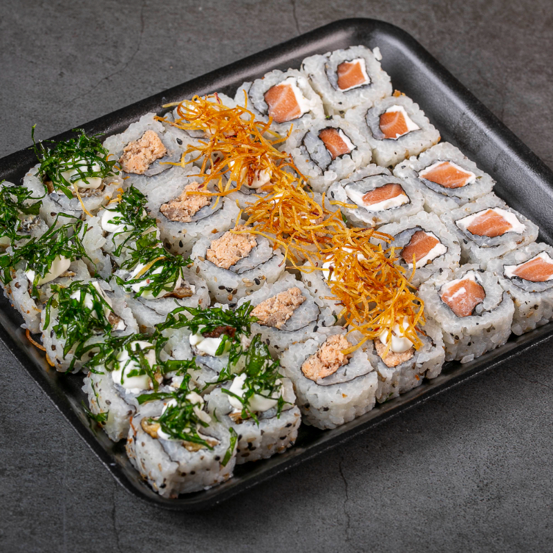 10 Uramaki Salmão 10 Uramaki Skin 10 Uramaki grelhado