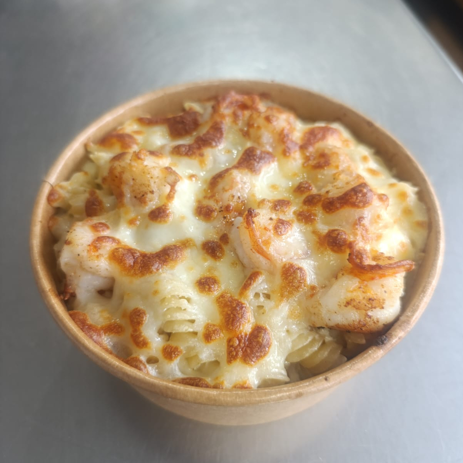 Pasta Chipotle con Camarón Gratinada