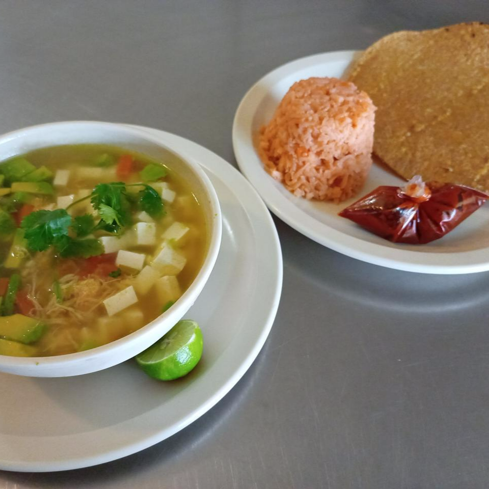 Caldo Tlalpeño Grande