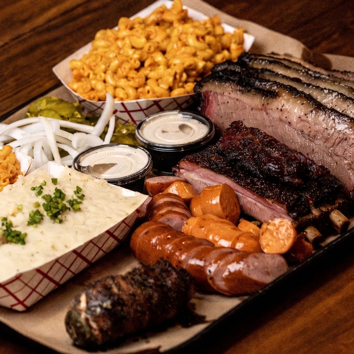 Pit Master Platter (7-8 Personas)