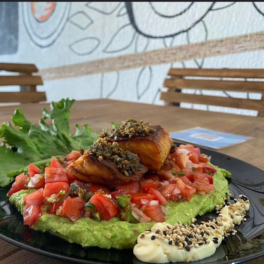 Salmon avocado