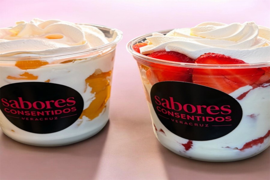 FRESAS CON CREMA MED