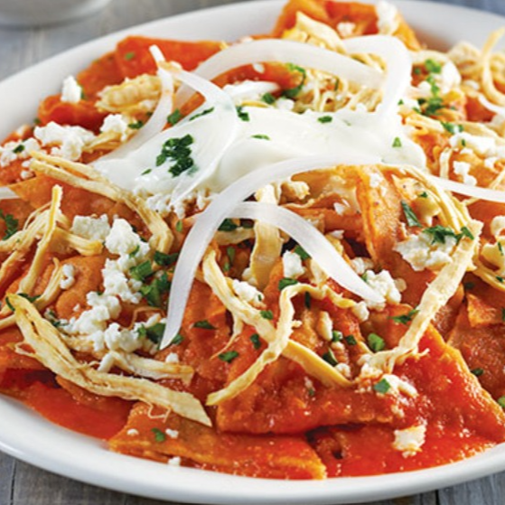 Chilaquiles con pollo o huevos