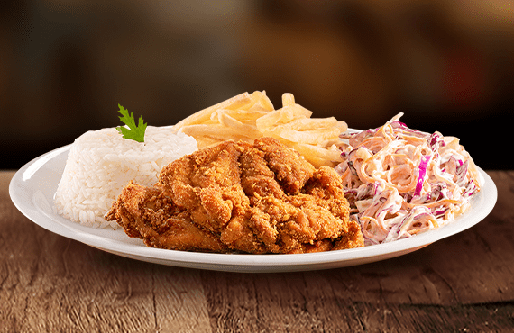 Sobrecoxa desossada generosa (aprox. 195g in natura), empanada em nossa receita exclusiva que garante um exterior super crocante e um interior suculento. Escolha 3 acompanhamentos e o molho!)