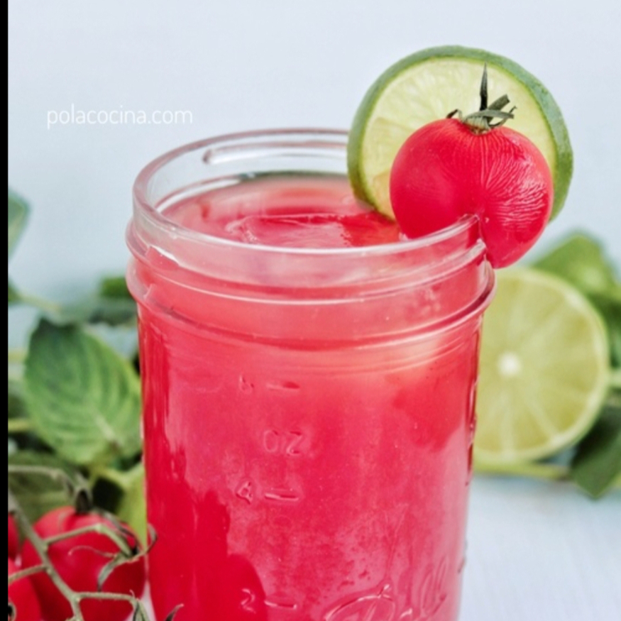 Agua de Jitomate con Limón