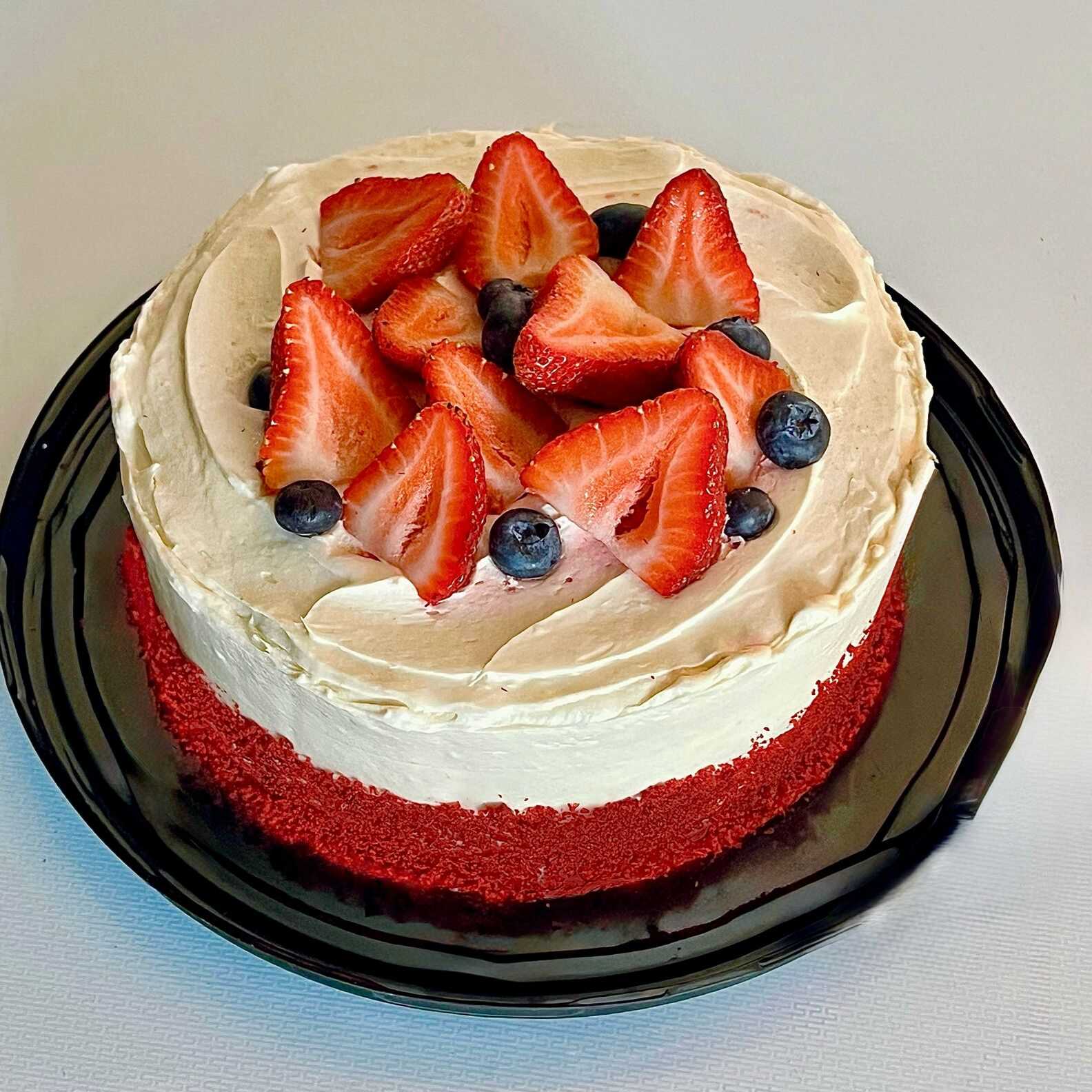 Pastel Red Velvet New York 6 Personas