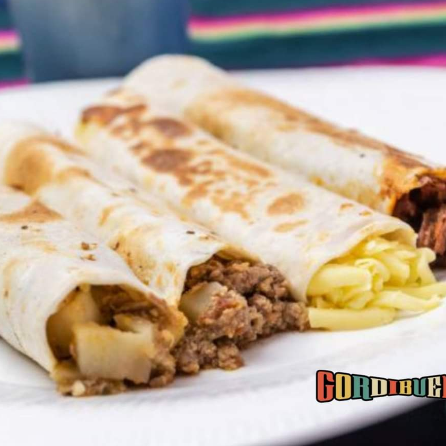 4 BURRITOS + REFRESCO