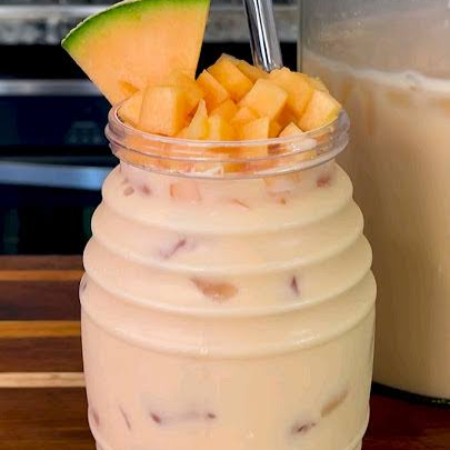 Agua de melón cremosa