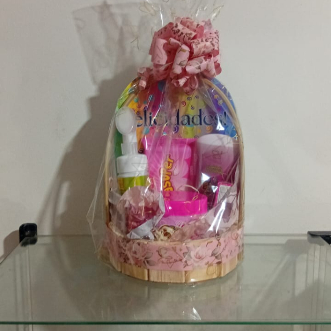 Produtos Babasoul com cheirinho de chiclete. Mousse de Limpeza facial, Creme 190ml, Balm Labial, Esfoliante Corporal, Pacote de Lenços demaquilantes ou limpeza facial.