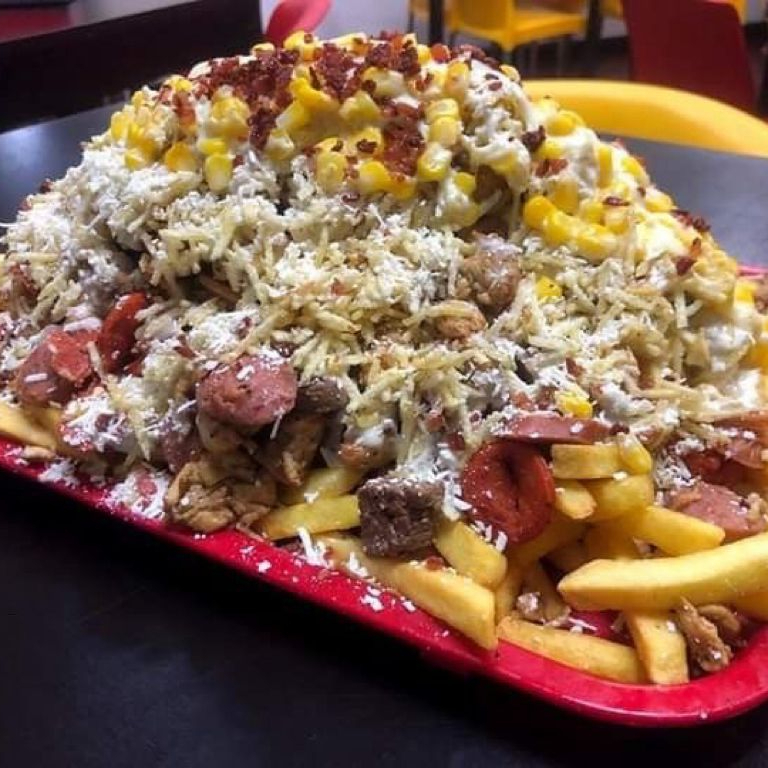 Salchipapa Especial